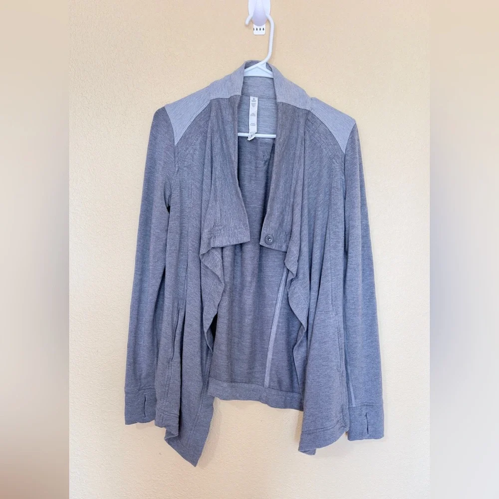 Lululemon Gray Flow and Go Cardigan Wrap Asymmetrical Open Front Women’s 4